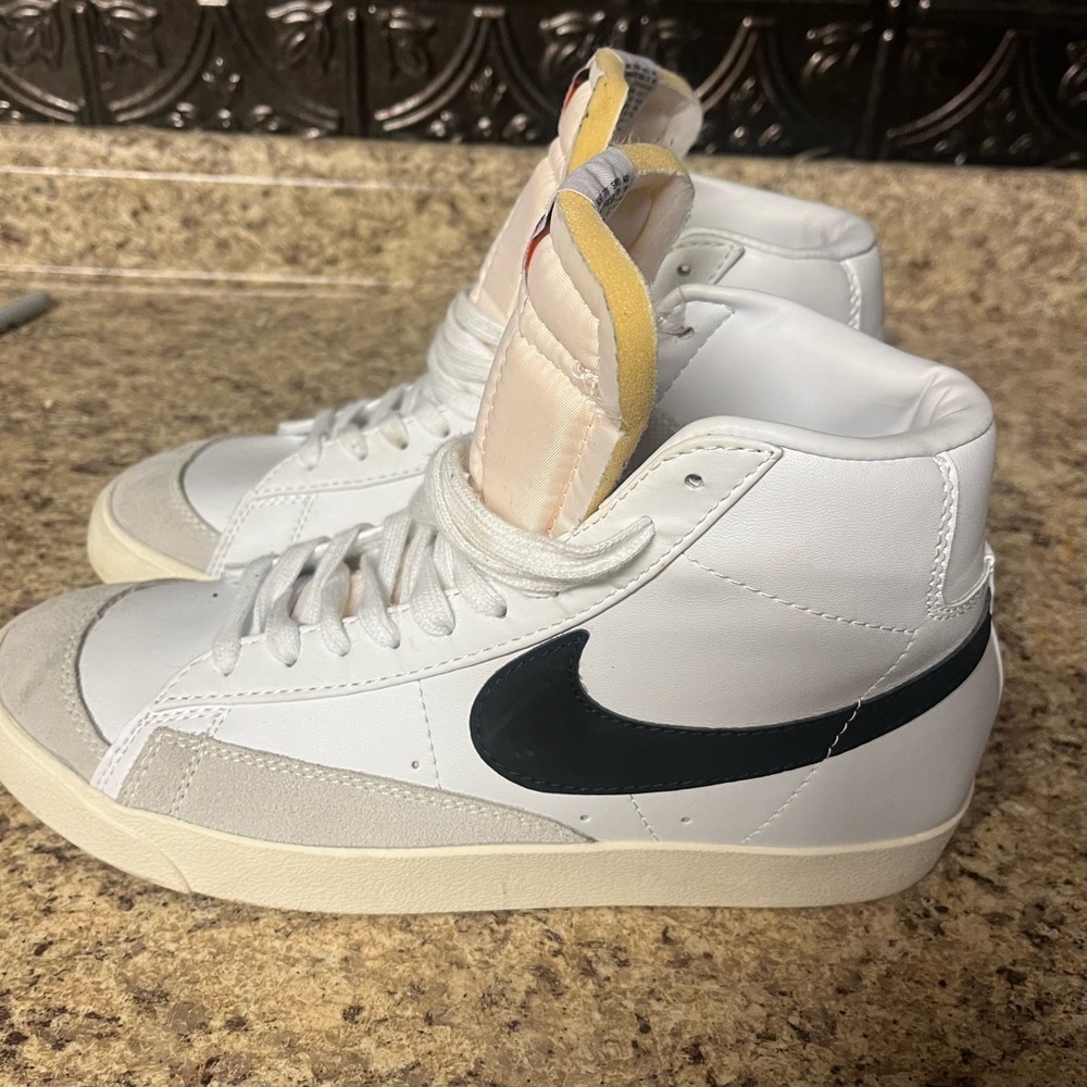 Nike White Black High-Top Athletic Shoes